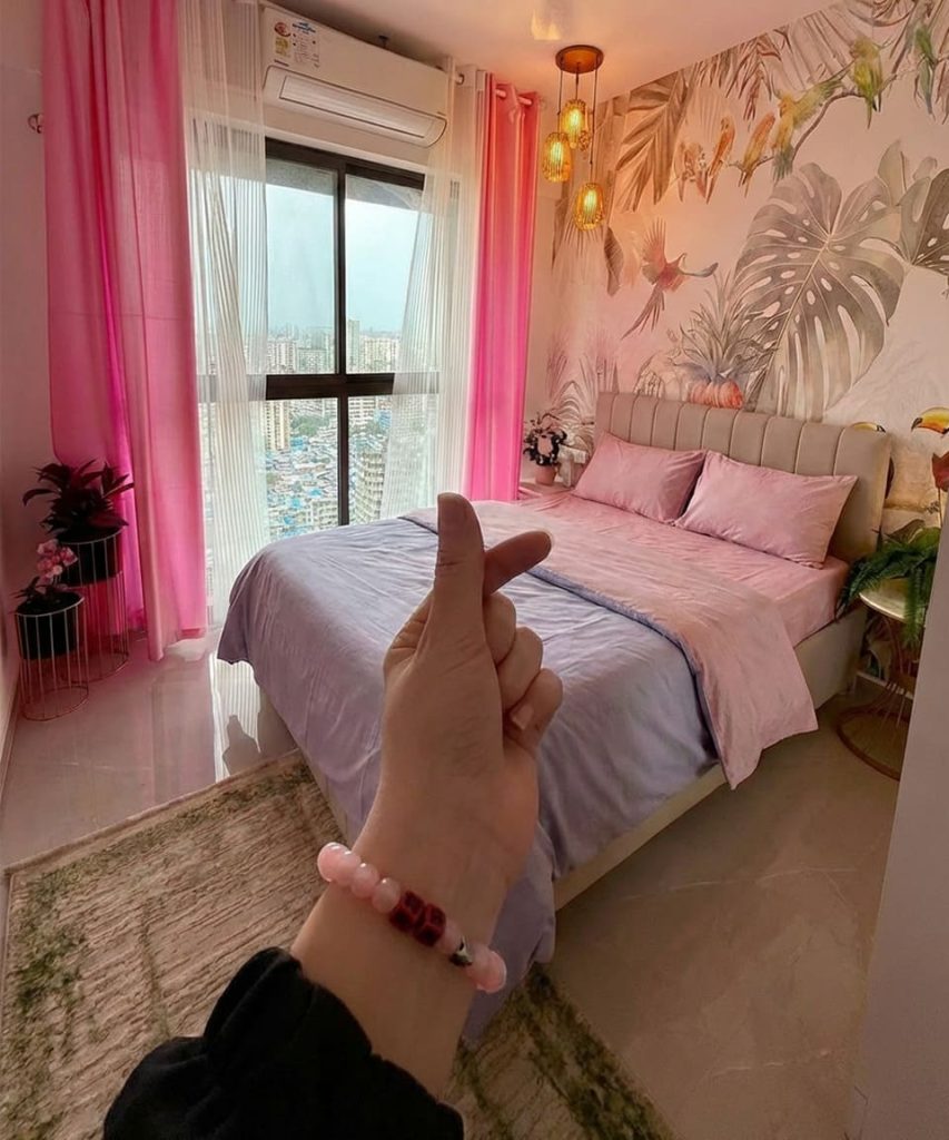 Image #1 from Samaira Khanna