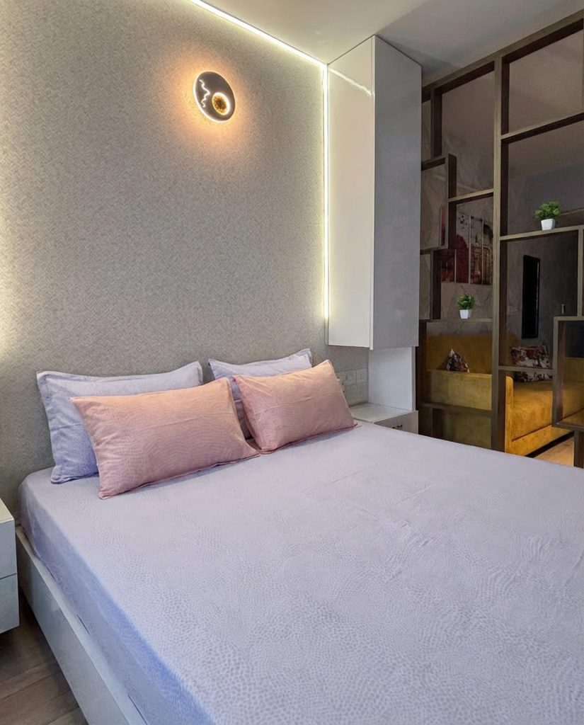 Image #1 from Radhika Mehra