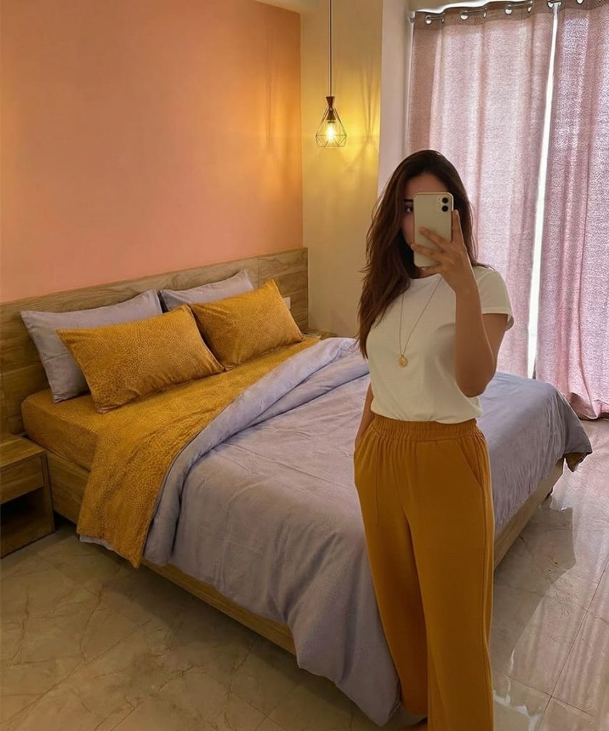 Image #1 from Kritika Thakur